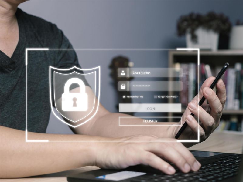 Vai trò của AI tùy chỉnh trong việc hiện đại hóa bảo hiểm, ngân hàng và chăm sóc sức khỏe